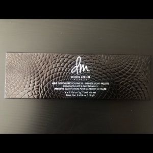 Danessa Myricks Mini Lightwork Volume III